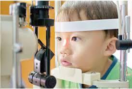 طب عيون الأطفال